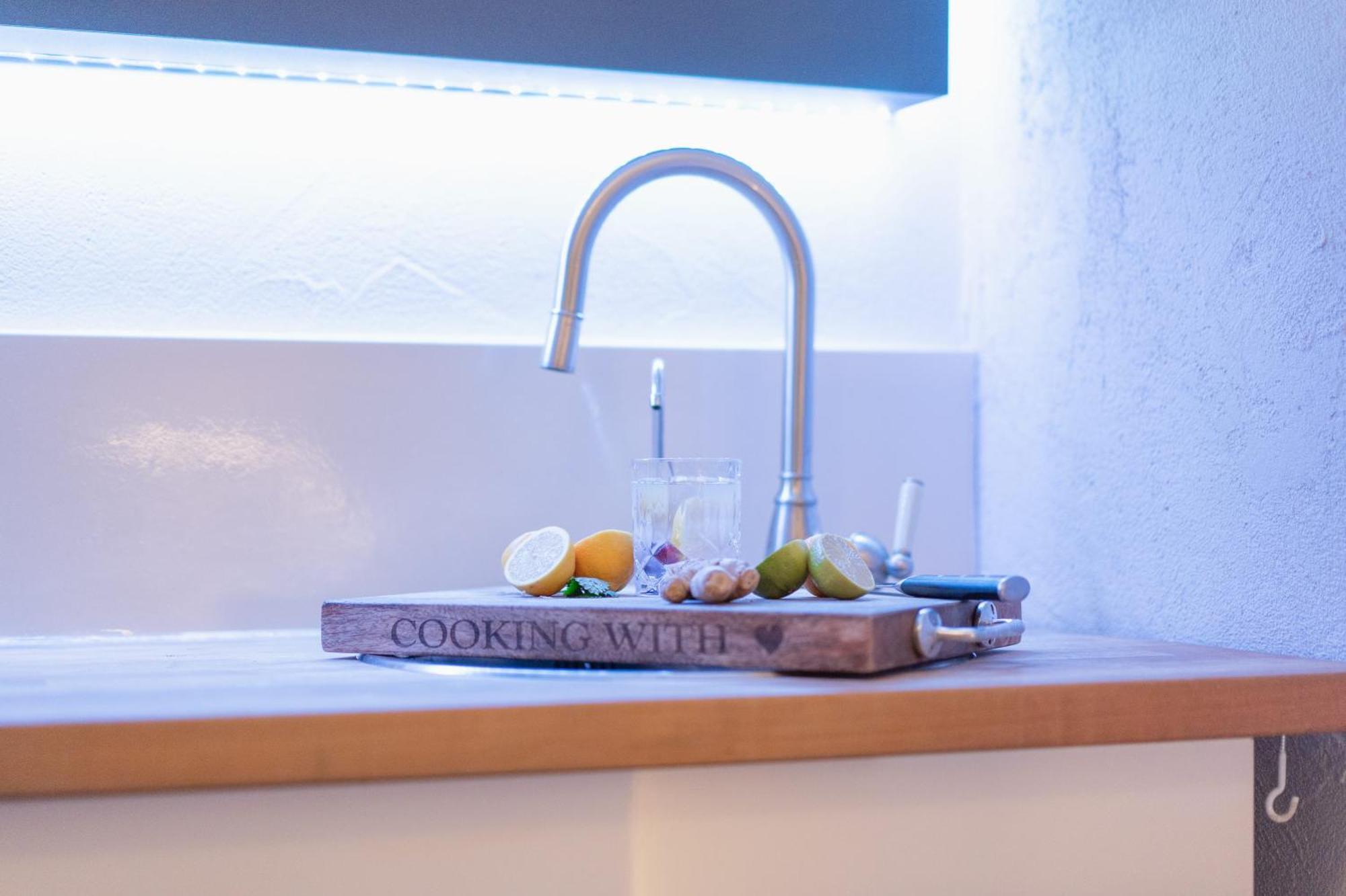 Seeblick-Oase Istayunixi Seenaehe-Sauna-Balkon-Netflix-Parkplatz Ohningen Ngoại thất bức ảnh
